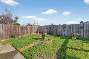 3335 Zorina Way, Sacramento, CA 95826 - Photo 25