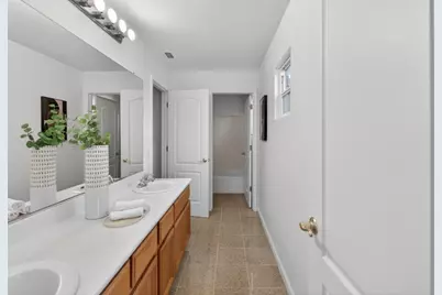 8169 Grisham Way, Elk Grove, CA 95758 - Photo 33