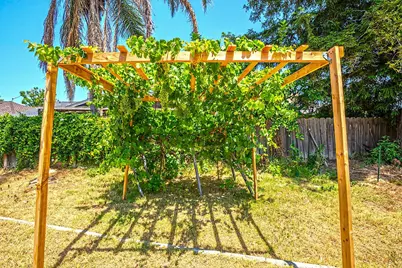 2700 Oxford Avenue, Turlock, CA 95382 - Photo 39