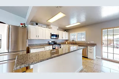 204 N Santa Ana Avenue, Modesto, CA 95354 - Photo 43