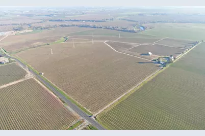 14248 E Peltier Road, Acampo, CA 95220 - Photo 3