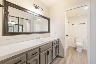 7675 N First St, Fresno, CA 93720 - Photo 21