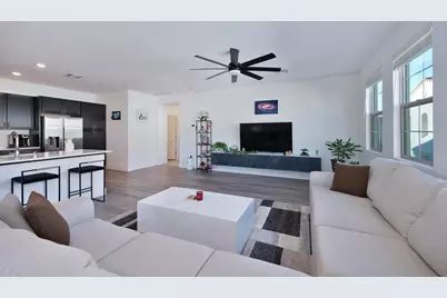 5301 E Commerce Way #32101, Sacramento, CA 95835 - Photo 13