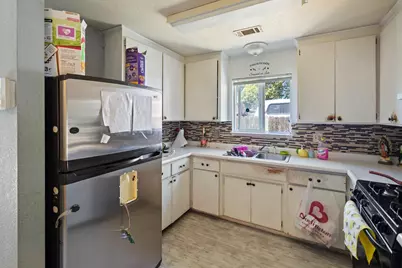 1949 Sunset Avenue, Stockton, CA 95205 - Photo 51