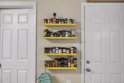 617 Wilson Avenue, Sacramento, CA 95833 - Photo 25