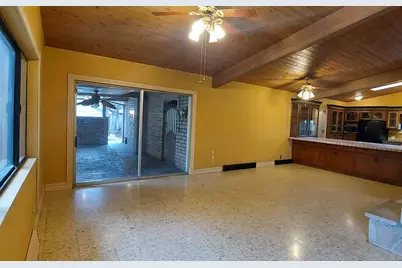 1041 Ruth Avenue, Yuba City, CA 95993 - Photo 7