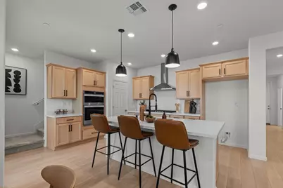 10443 Peterborough Way, Elk Grove, CA 95757 - Photo 9