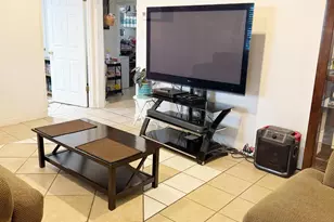 226 7th St, Los Banos, CA 92625 - Photo 5