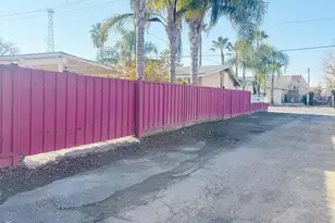 226 7th St, Los Banos, CA 92625 - Photo 35