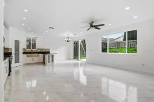 9100 Lakemont Dr, Elk Grove, CA 95624 - Photo 11