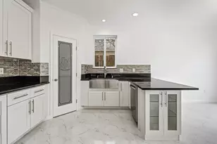 9100 Lakemont Dr, Elk Grove, CA 95624 - Photo 15