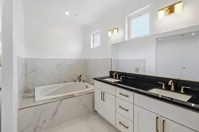 9100 Lakemont Drive, Elk Grove, CA 95624 - Photo 23