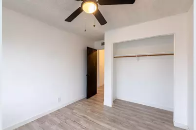 9033 Casals Street #4, Sacramento, CA 95826 - Photo 13