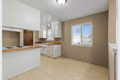 1212 Rosewood Drive, Yuba City, CA 95991 - Photo 11