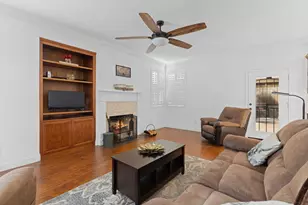 5215 Fawn Crossing Way, Antelope, CA 95843 - Photo 21