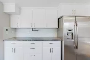 4 Marina Blue Ct, Sacramento, CA 95831 - Photo 7