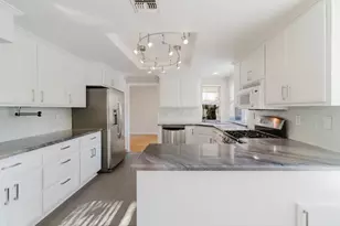 4 Marina Blue Ct, Sacramento, CA 95831 - Photo 3