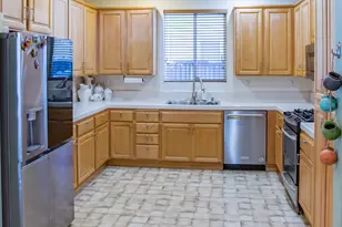 200 Dragonfly Cir, Sacramento, CA 95834 - Photo 5