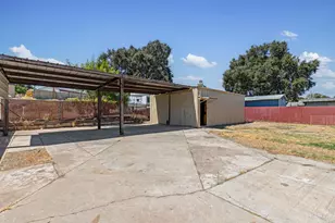 1320 Aurora St, Modesto, CA 95351 - Photo 3