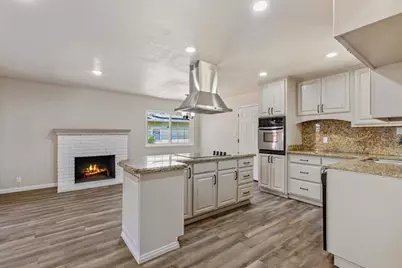 1320 Aurora Street, Modesto, CA 95351 - Photo 7