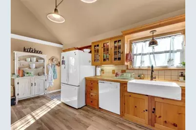 18810 Phyllis Road, Cottonwood, CA 96022 - Photo 19