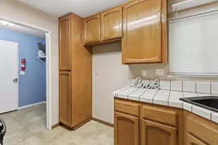 7831 Clark Fork Ln, Citrus Heights, CA 95610 - Photo 17