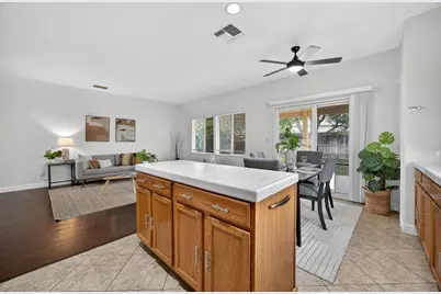 8487 Zinnia Way, Elk Grove, CA 95624 - Photo 15