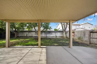 8487 Zinnia Way, Elk Grove, CA 95624 - Photo 35