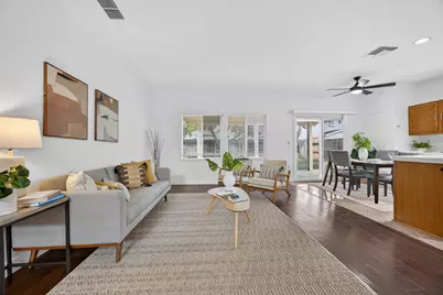 8487 Zinnia Way, Elk Grove, CA 95624 - Photo 7