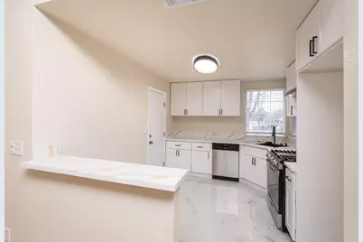 8556 Travary Way, Antelope, CA 95843 - Photo 15