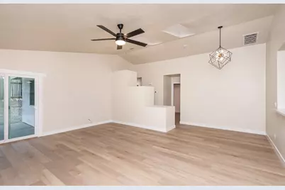 8556 Travary Way, Antelope, CA 95843 - Photo 7