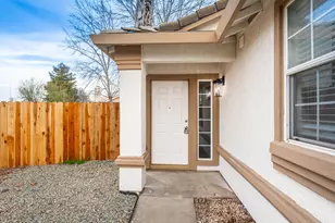 8556 Travary Way, Antelope, CA 95843 - Photo 5