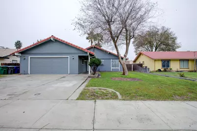 411 N Santa Monica, Los Banos, CA 93635 - Photo 1