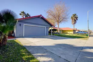 411 N Santa Monica, Los Banos, CA 93635 - Photo 3