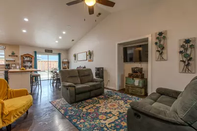 611 Yancey Court, Patterson, CA 95363 - Photo 5