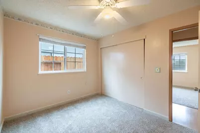 8704 Pacific Hills Way, Sacramento, CA 95828 - Photo 15