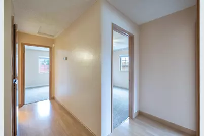 8704 Pacific Hills Way, Sacramento, CA 95828 - Photo 21