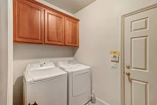 937 Sierra Park Ln, Sacramento, CA 95864 - Photo 41