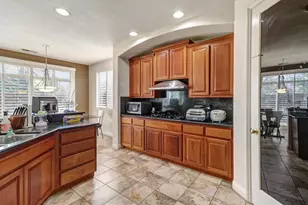 937 Sierra Park Ln, Sacramento, CA 95864 - Photo 5