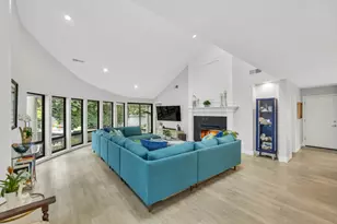 943 Shore Breeze Dr, Sacramento, CA 95831 - Photo 5