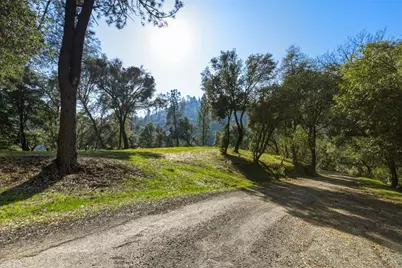 11 Upton Road, Somerset, CA 95684 - Photo 15