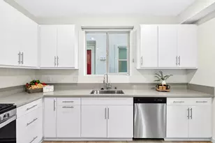 266 Box Ln, Sacramento, CA 95818 - Photo 3