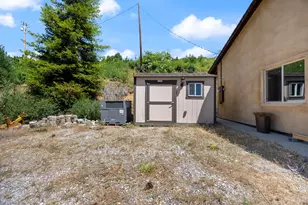 8009 Spring Valley Rd, Pollock Pines, CA 95726 - Photo 23