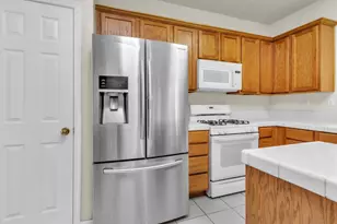 2696 Screech Owl Way, Sacramento, CA 95834 - Photo 19