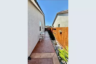 8210 Scrimshaw Way, Sacramento, CA 95829 - Photo 15