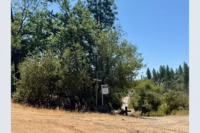 9055 Rodesino Road, Mountain Ranch, CA 95246 - Photo 11