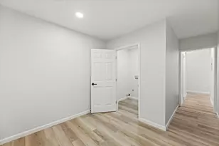 864 W 5th St, Stockton, CA 95206 - Photo 17