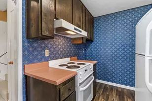 8275 La Riviera Dr, Sacramento, CA 95826 - Photo 19