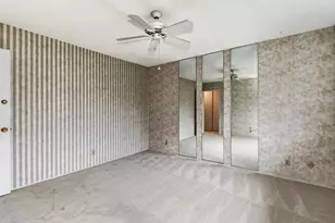 8275 La Riviera Dr, Sacramento, CA 95826 - Photo 21