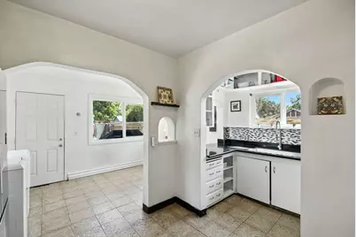 4037 42nd Street, Sacramento, CA 95820 - Photo 11